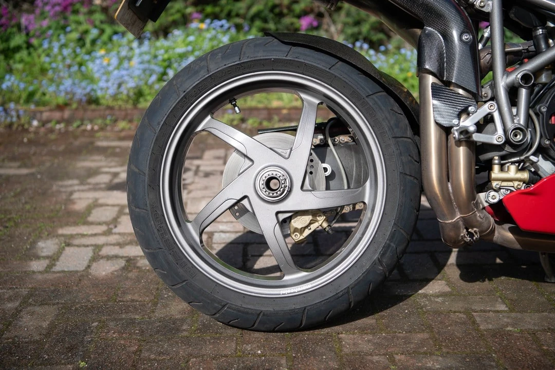 2000 Ducati 996 - Image 21 of 30