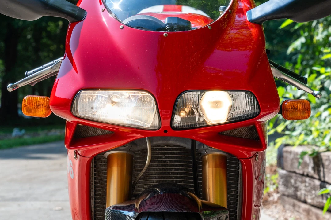 2000 Ducati 996 - Image 9 of 31