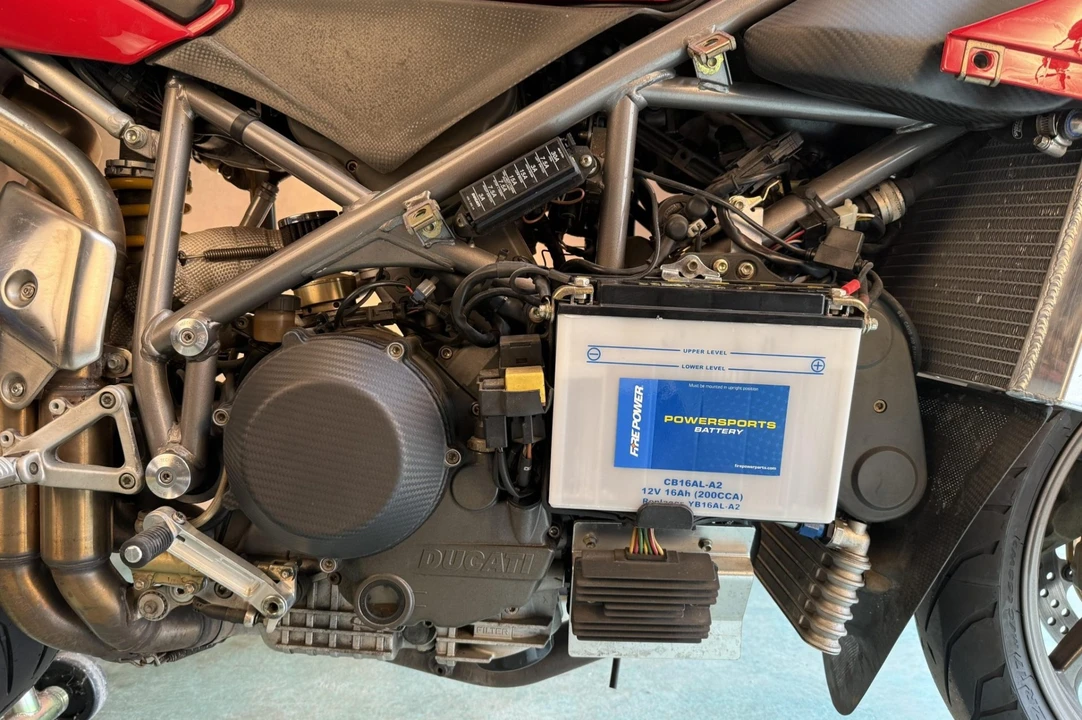 2000 Ducati 996 - Image 6 of 8