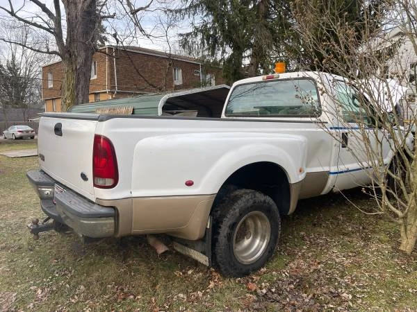 2000 Ford Super Duty 1st Gen - Image 3 of 10