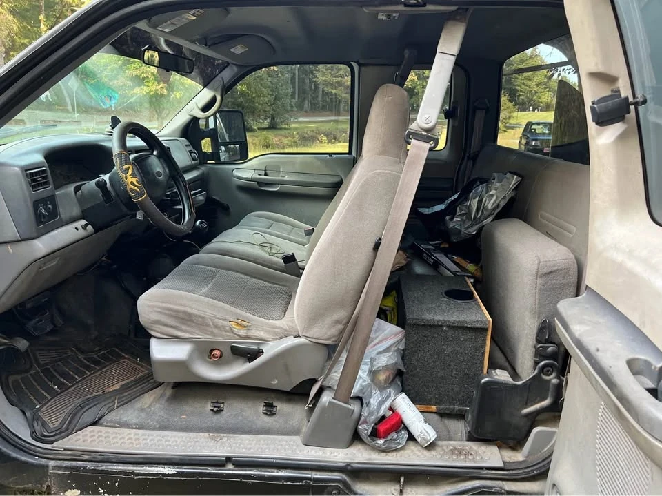 2000 Ford Super Duty 1st Gen - Image 5 of 10