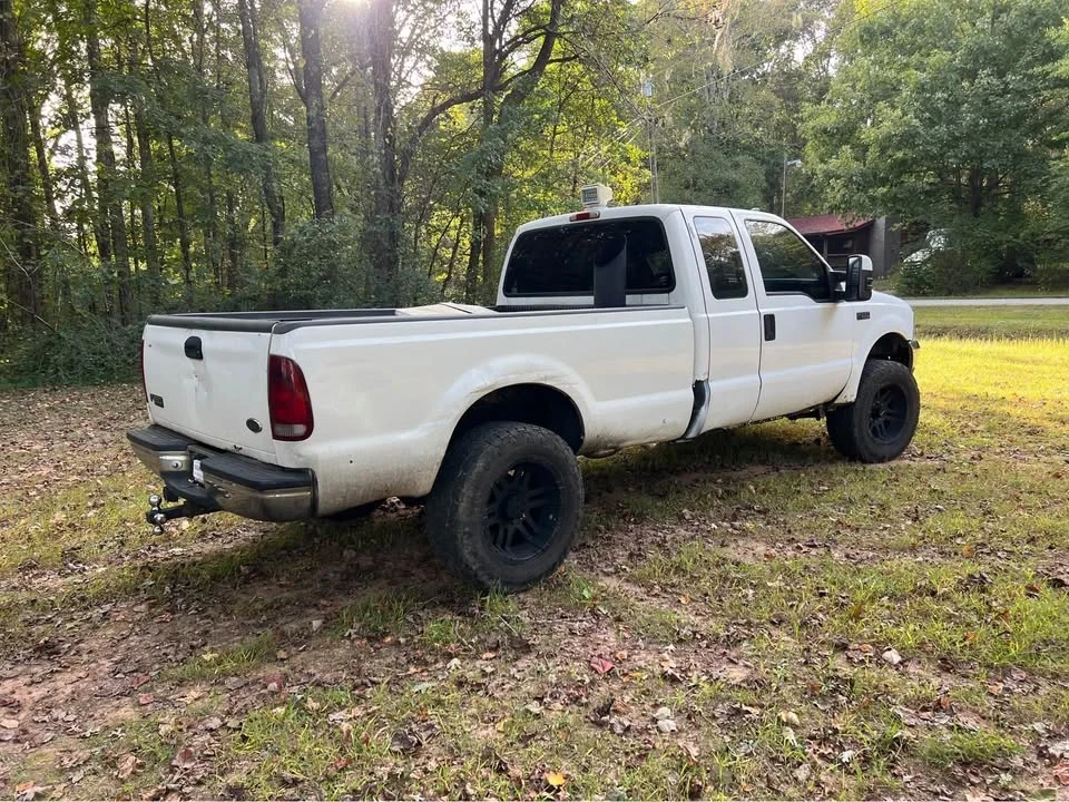 2000 Ford Super Duty 1st Gen - Image 3 of 10