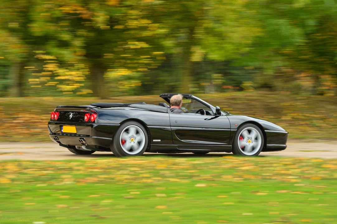 2000 Ferrari F355 Spider - Image 9 of 31