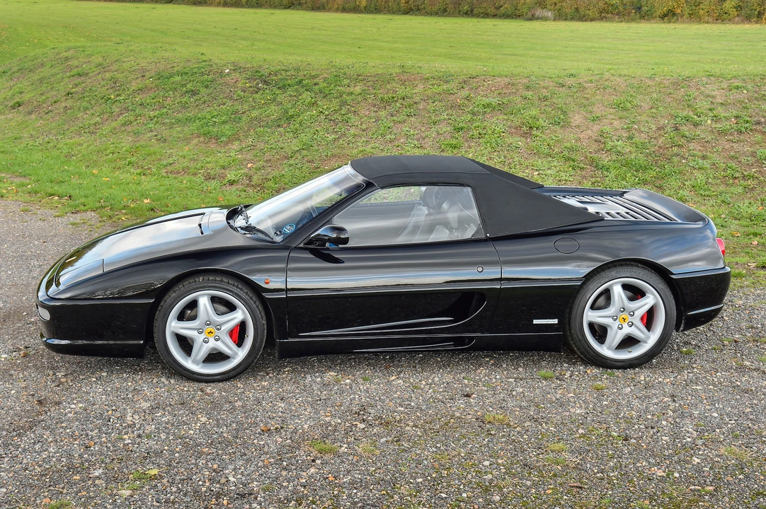 2000 Ferrari F355 Spider - Image 5 of 31
