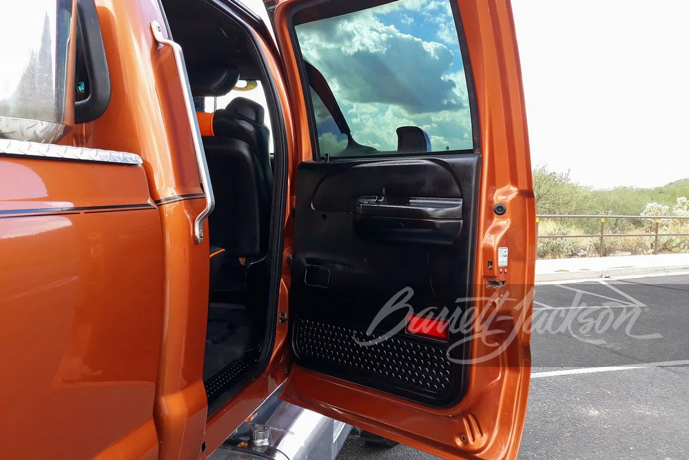 2000 Ford Super Duty 1st Gen - Image 14 of 31