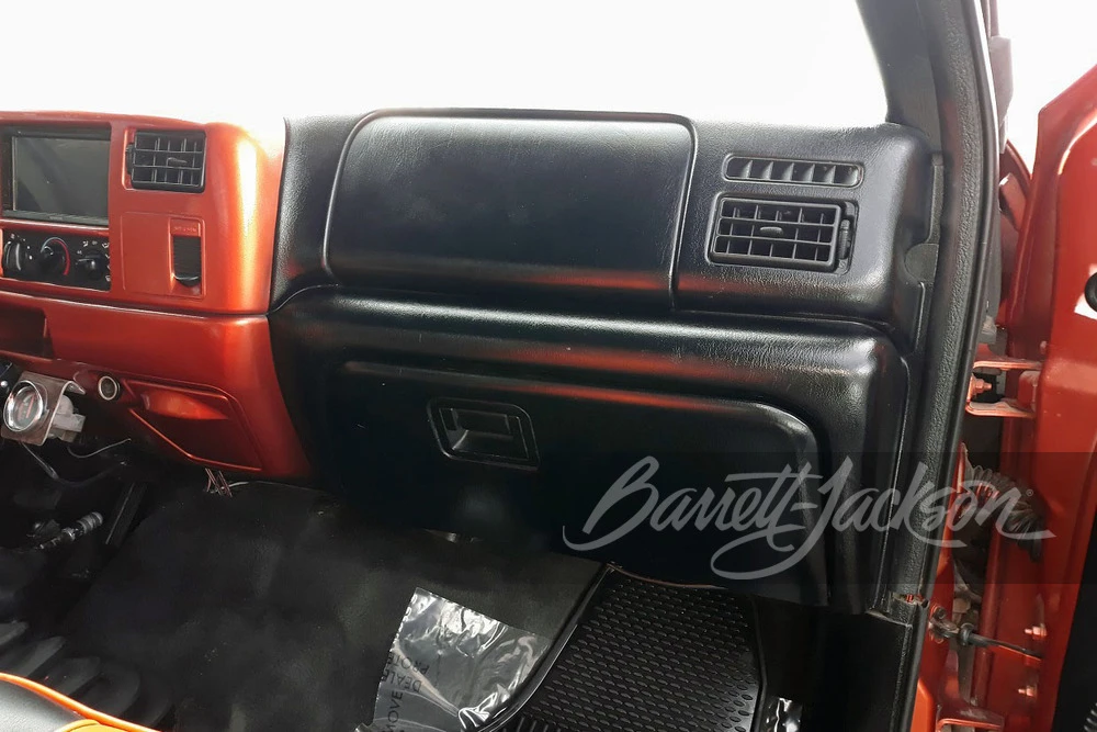 2000 Ford Super Duty 1st Gen - Image 26 of 31