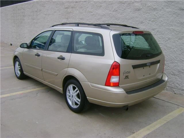 2000 Ford Focus 1st Gen - Image 2 of 12