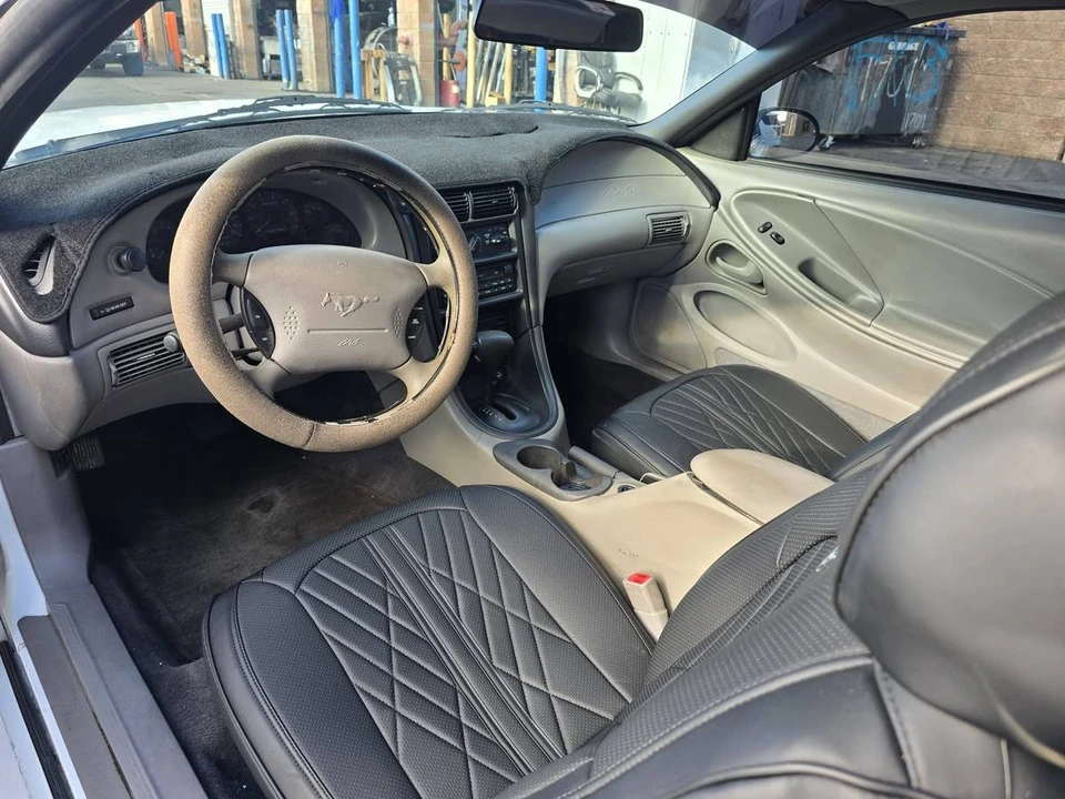 2000 Ford SN95 Mustang - Image 9 of 18