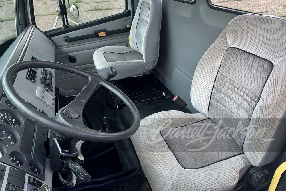 2000 Freightliner - Image 3 of 15