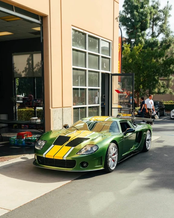 2000 Factory Five GTM - Image 13 of 14