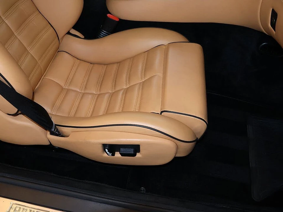 2000 Ferrari 550 Maranello - Image 22 of 31
