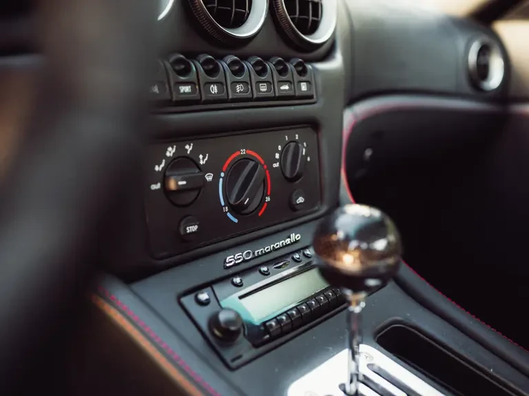 2000 Ferrari 550 Maranello - Image 17 of 31