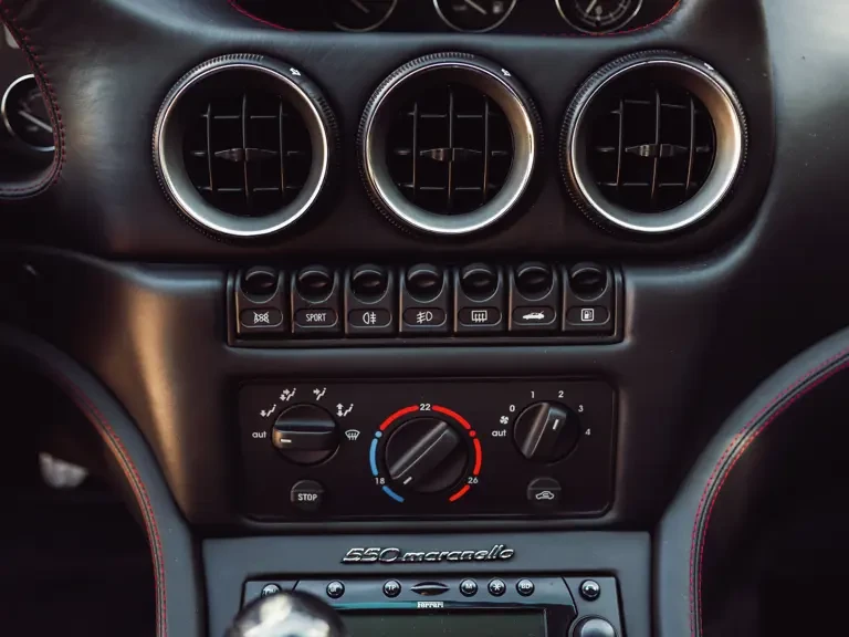 2000 Ferrari 550 Maranello - Image 21 of 31
