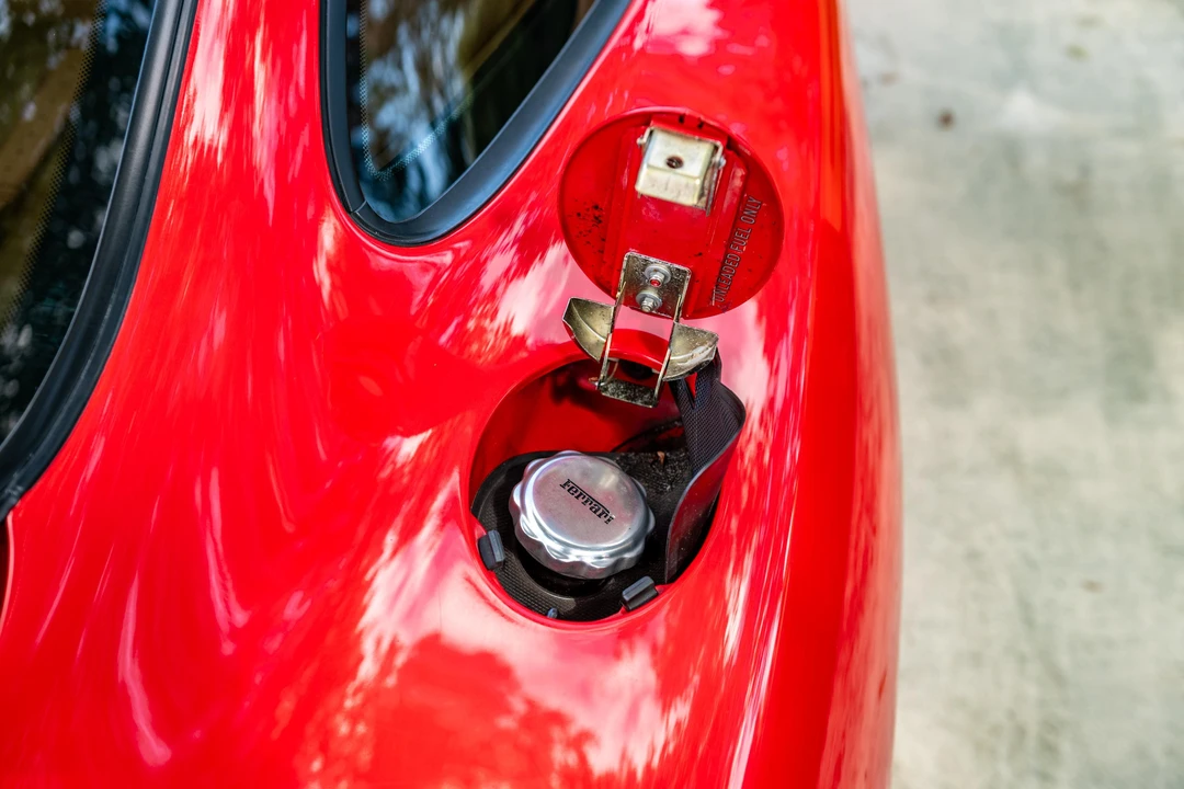 2000 Ferrari 550 Maranello - Image 25 of 31