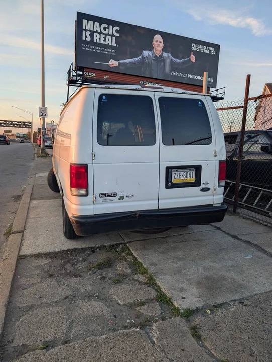 2000 Ford Econoline Van - Image 3 of 5