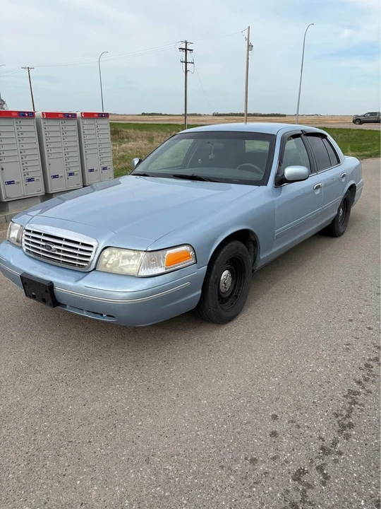 2000 Ford Crown Victoria - Image 4 of 7
