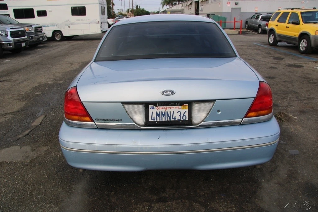 2000 Ford Crown Victoria - Image 6 of 21