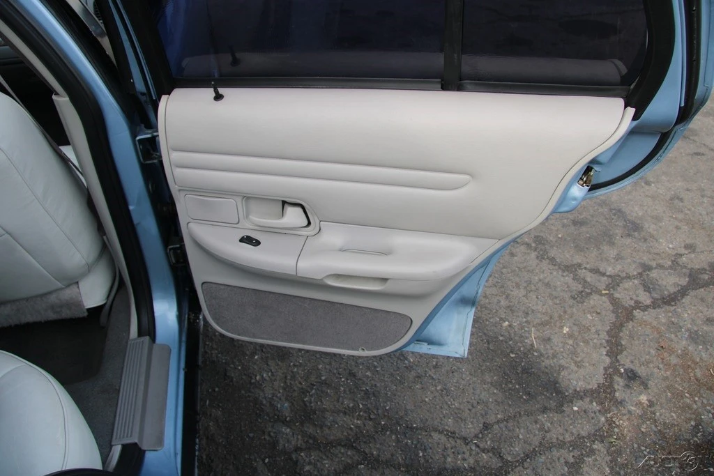 2000 Ford Crown Victoria - Image 21 of 21