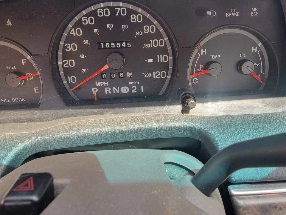 2000 Ford Crown Victoria - Image 6 of 9