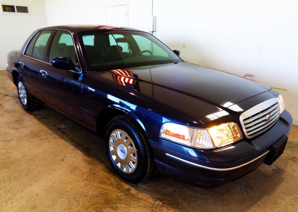 2000 Ford Crown Victoria - Image 2 of 21