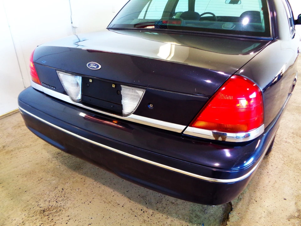 2000 Ford Crown Victoria - Image 12 of 21