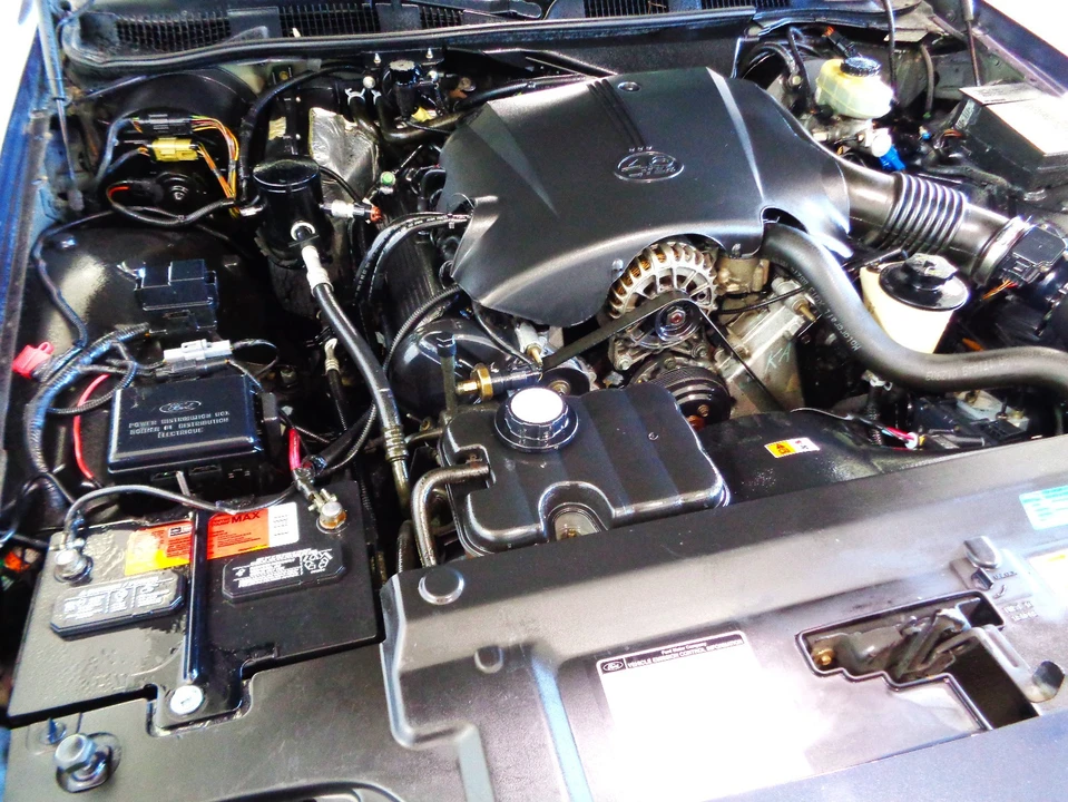 2000 Ford Crown Victoria - Image 20 of 21