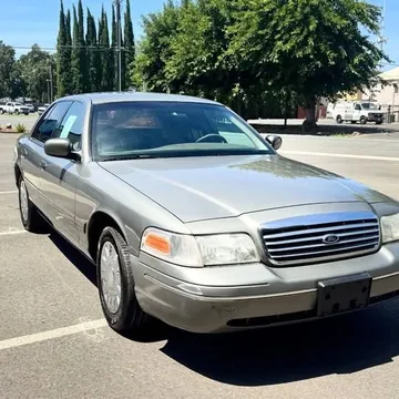 2000 Ford Crown Victoria Police Interceptor