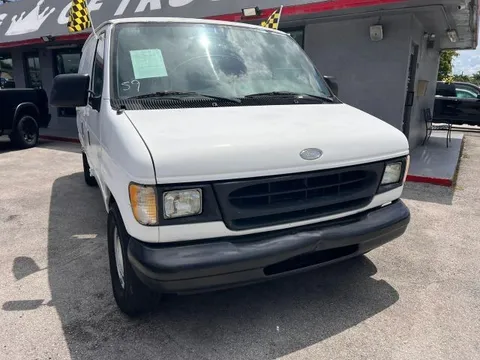 2000 Ford E-150 Econoline Van