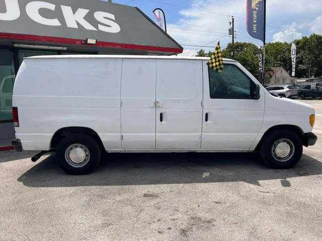 2000 Ford Econoline Van - Image 9 of 9