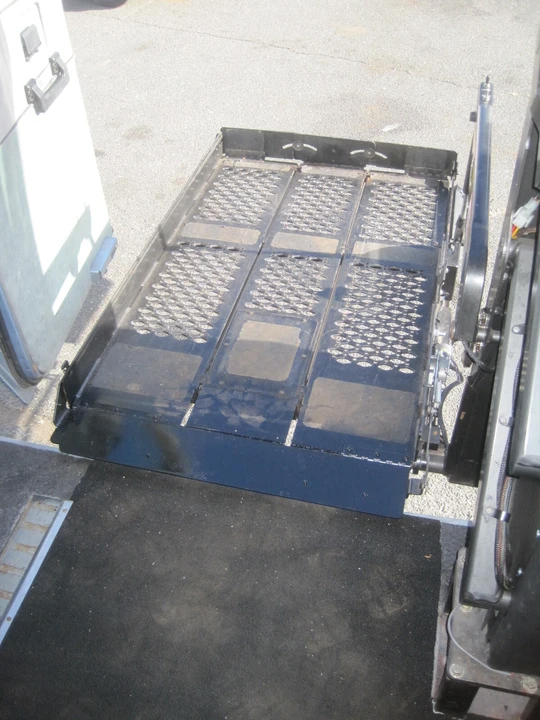2000 Ford Econoline Van - Image 7 of 31