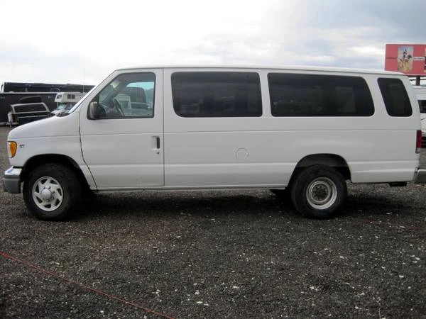 2000 Ford Econoline Van - Image 3 of 13