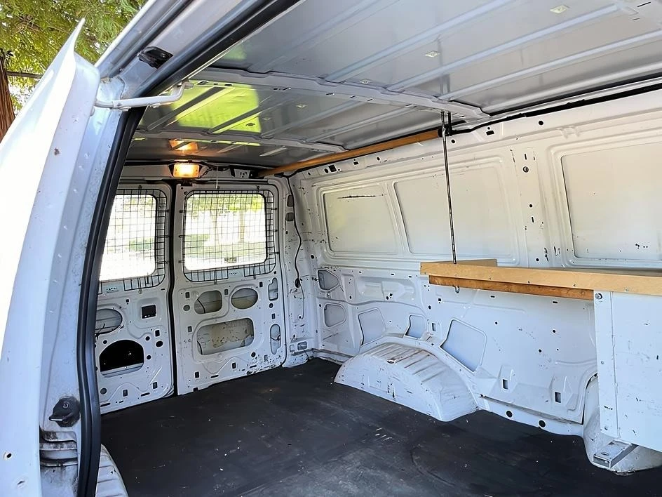 2000 Ford Econoline Van - Image 15 of 20