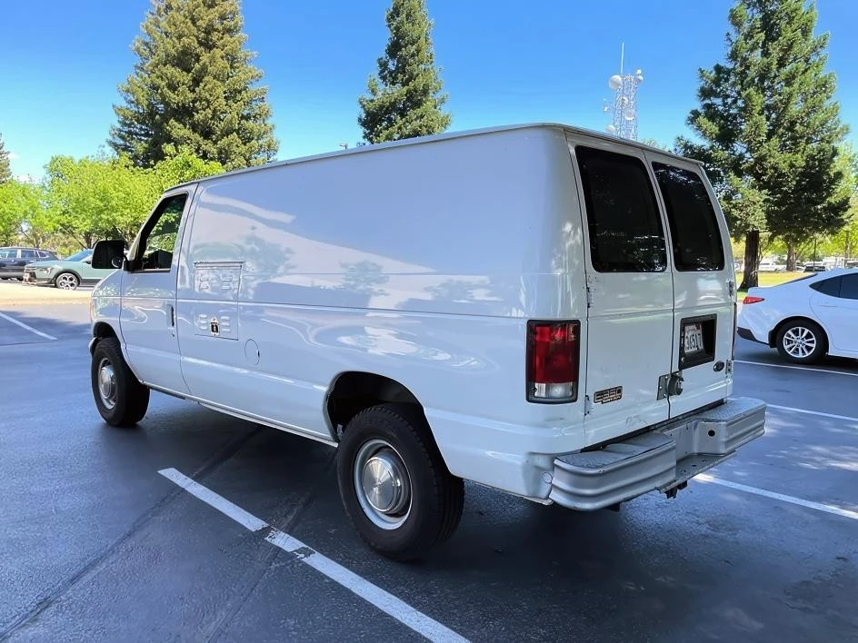 2000 Ford Econoline Van - Image 5 of 20