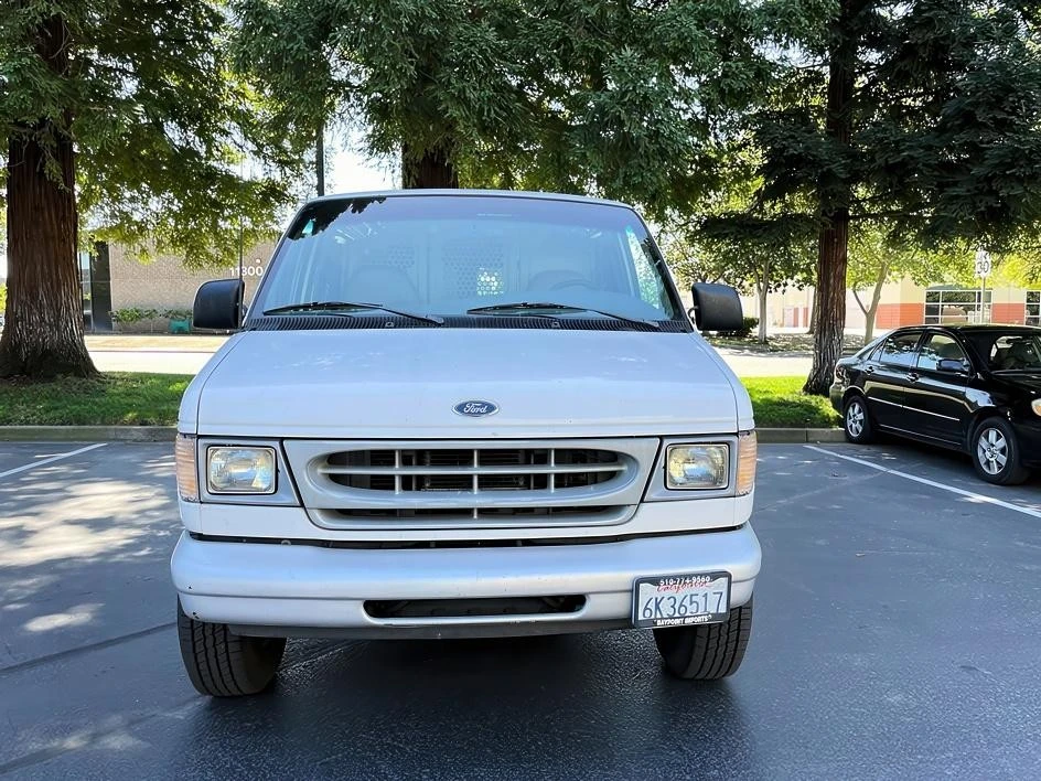 2000 Ford Econoline Van - Image 2 of 20