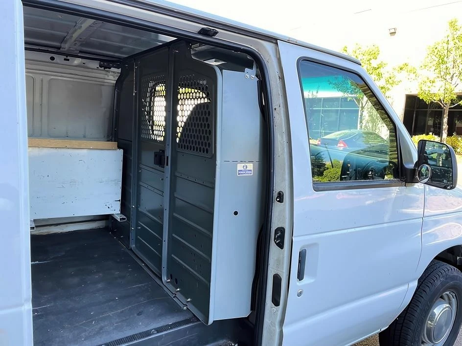 2000 Ford Econoline Van - Image 13 of 20