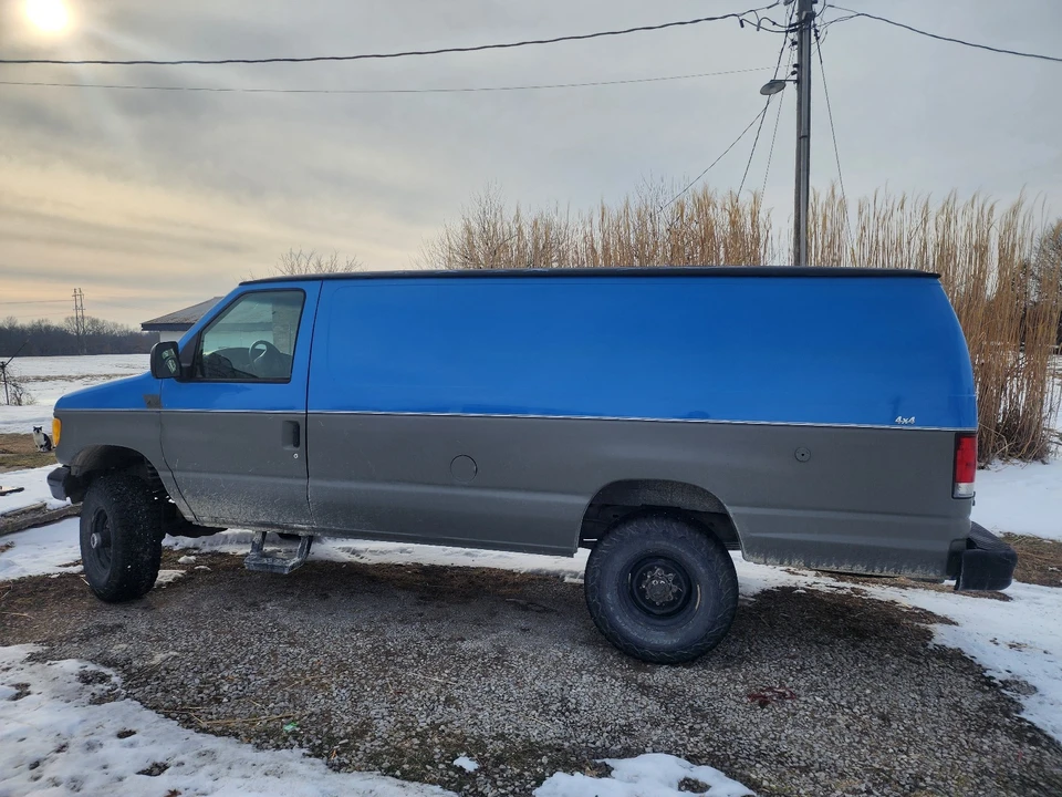 2000 Ford Econoline Van - Image 4 of 20