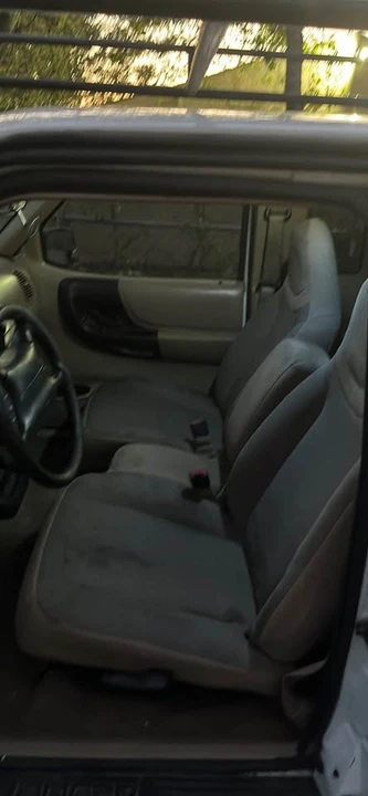 2000 Ford Econoline Van - Image 6 of 7