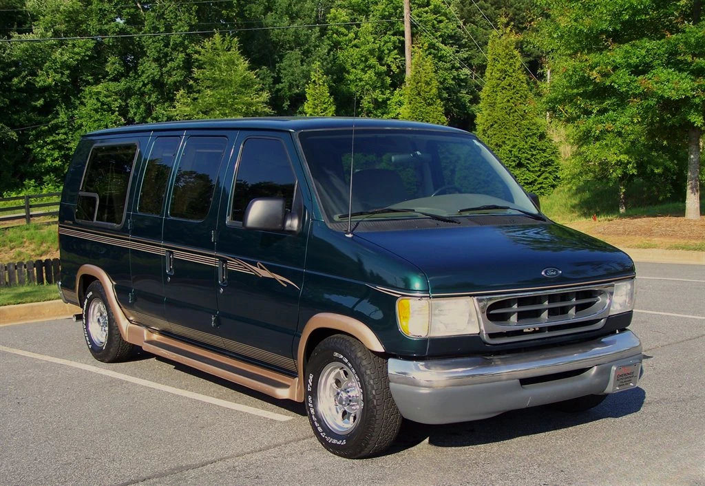 2000 Ford Econoline Van - Image 3 of 22