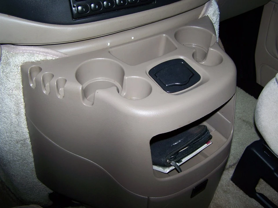2000 Ford Econoline Van - Image 11 of 22
