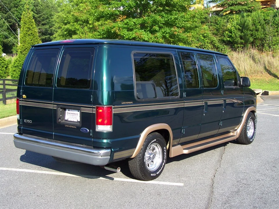 2000 Ford Econoline Van - Image 4 of 22