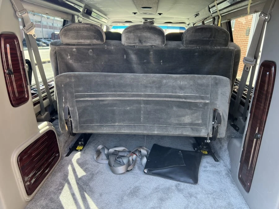 2000 Ford Econoline Van - Image 8 of 8