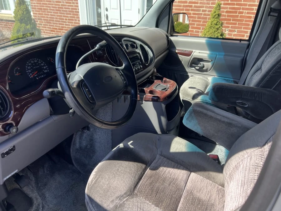 2000 Ford Econoline Van - Image 4 of 8