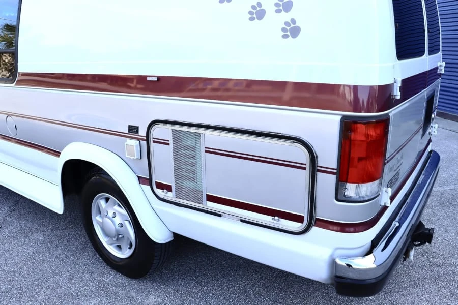 2000 Ford Econoline Van - Image 8 of 20