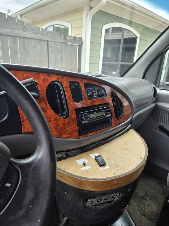 2000 Ford Econoline Van - Image 5 of 7