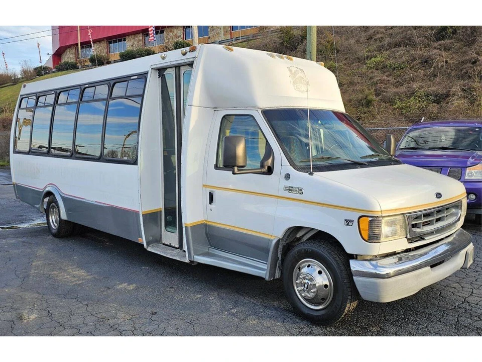 2000 Ford Econoline Van - Image 3 of 3