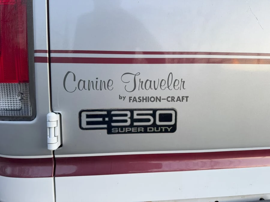 2000 Ford Econoline Van - Image 19 of 31
