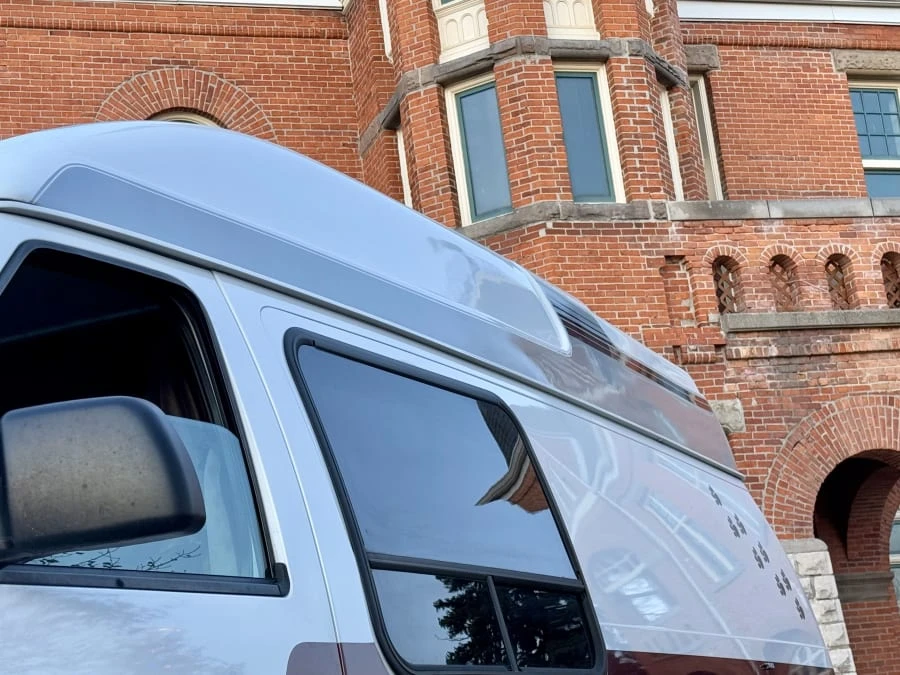 2000 Ford Econoline Van - Image 13 of 31