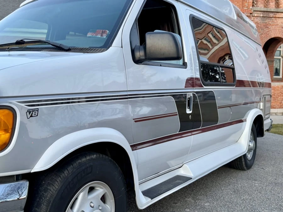 2000 Ford Econoline Van - Image 15 of 31