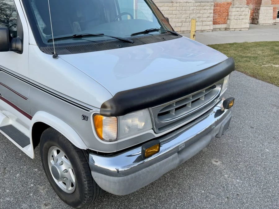 2000 Ford Econoline Van - Image 17 of 31