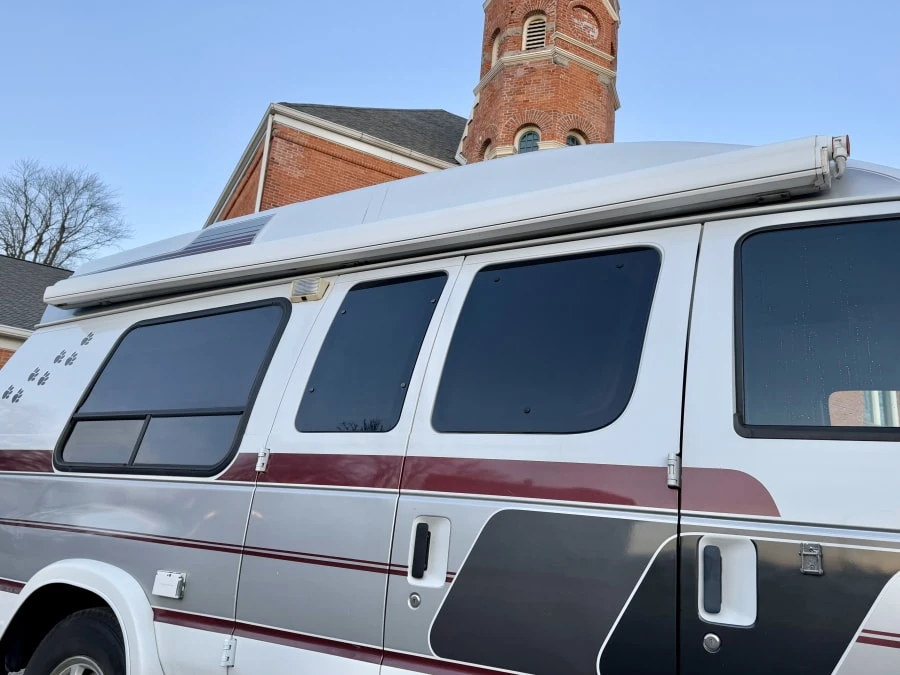 2000 Ford Econoline Van - Image 16 of 31